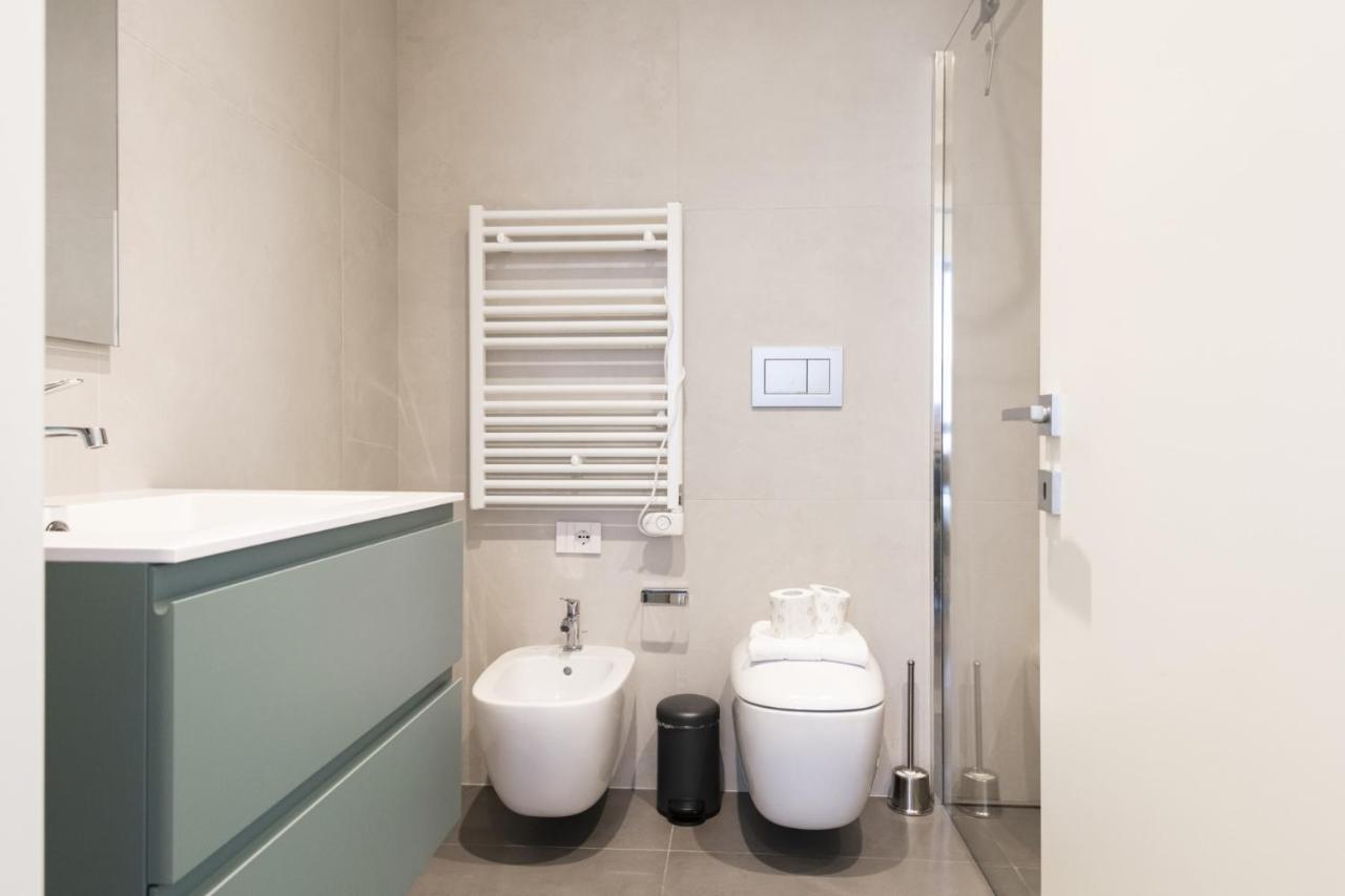 Easylife - Lussuosa Dimora Con Rooftop Condominiale Vista Duomo Mailand Exterior foto